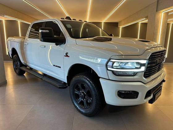RAM 2500 6.7 I6 TURBO DIESEL LARAMIE NIGHT EDITION CD 4X4 AUTOMÁTICO